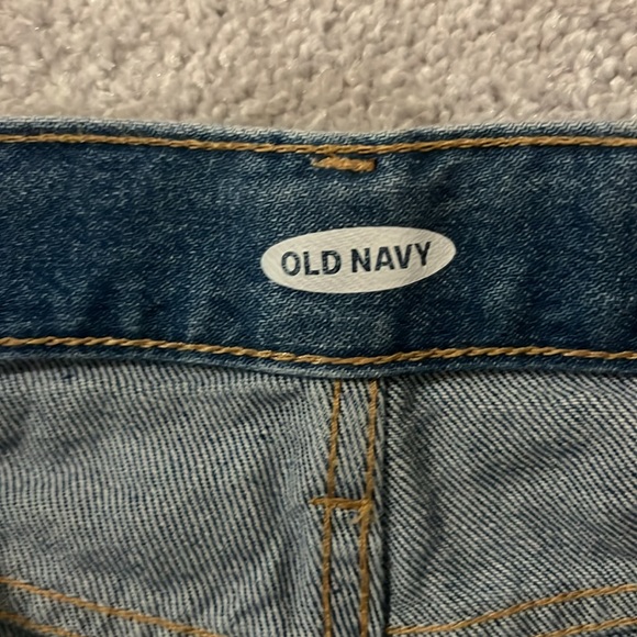 Old Navy BRAND NEW Mom Jeans - Picture 2 of 2